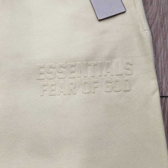 Mens FEAR OF GOD Essentials Drawstring Jogger Pants Yellow XL - Picture 2 of 10